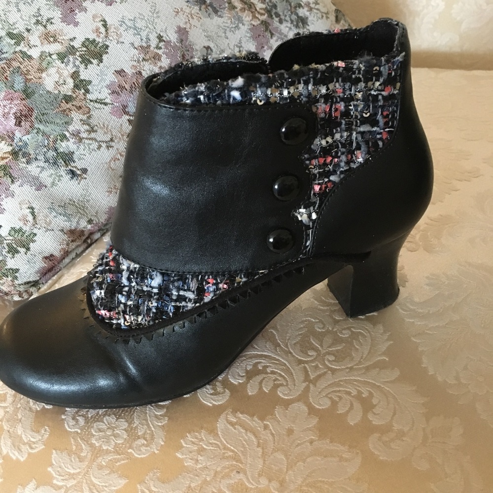 Poetic License black ankle boot